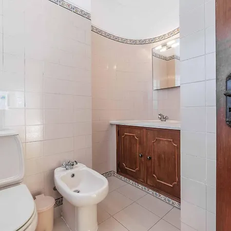 Natalia Sun Αλμπουφέιρα